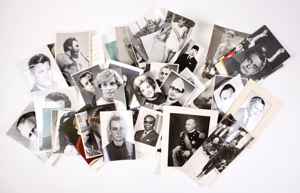POLITICIANS, ACTORS, ATHLETES. SIGNED PHOTOS. 48 (1 of 8)