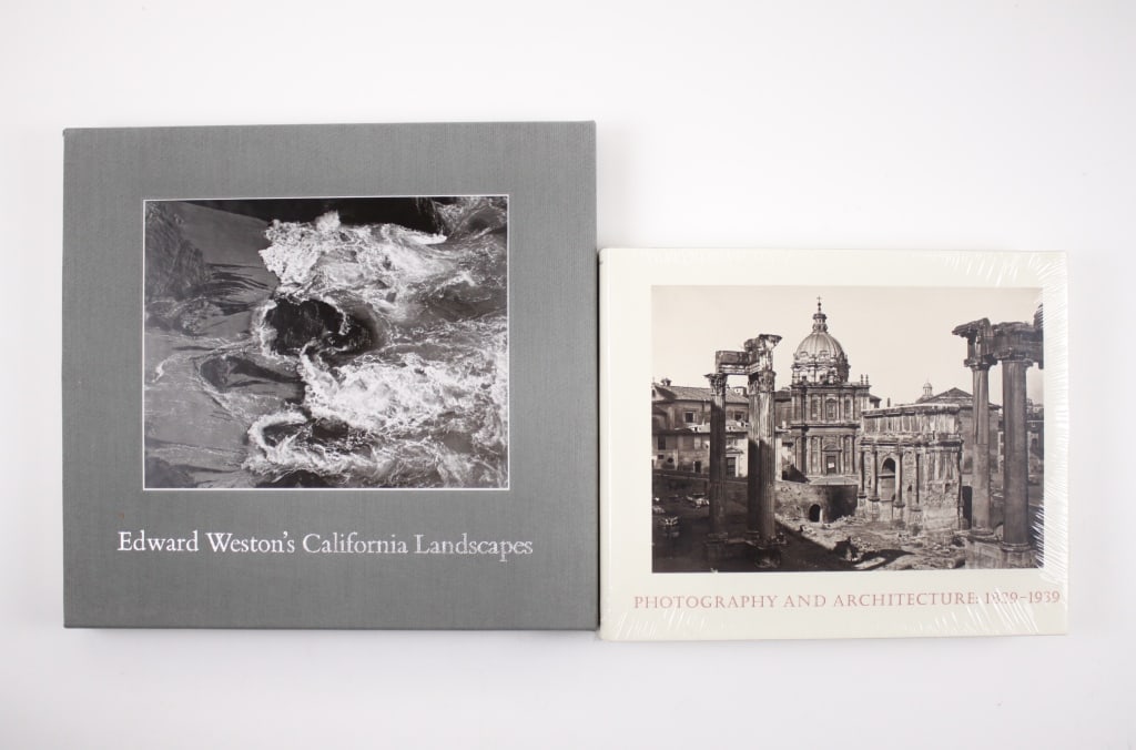 [PHOTOGRAPHIC LITERATURE] NEW IN BOX. LOT OF 2 VOL (1 of 8)