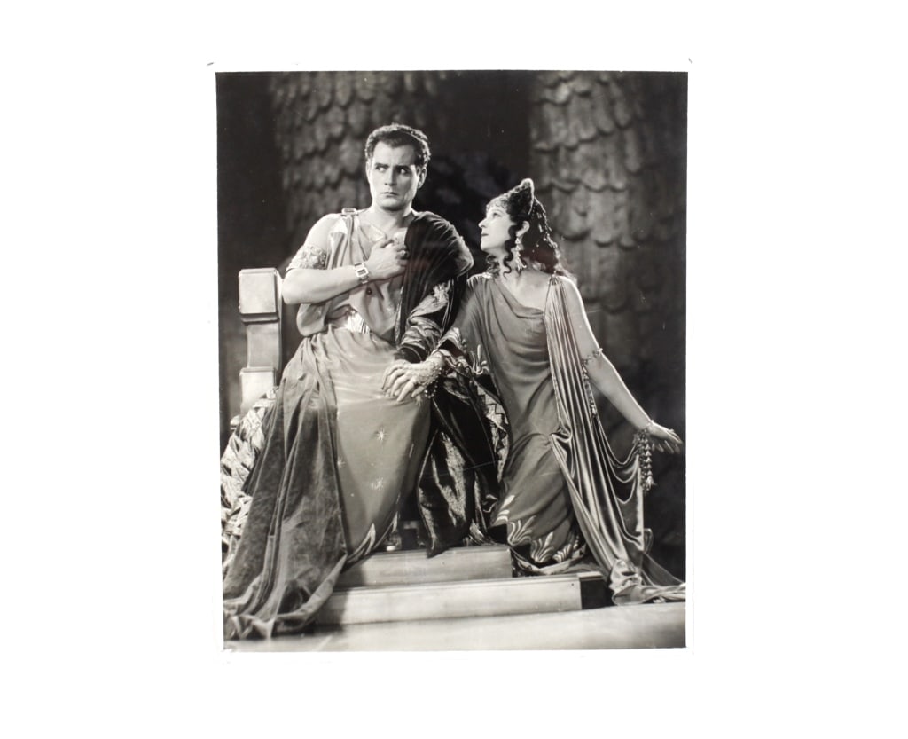 MORTENSEN. DE MILLE'S KING OF KINGS: PILATE, WIFE: MORTENSEN, William. Cecil B. De Mille's "THE KING OF KINGS": Pilate and his wife portrayed by Victor Varconi and Majel Coleman. Silver print. Verso with Mortensen's backstamp, printed paper caption la
