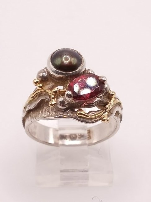 14 k & Sterling Silver Ring w/ Garnet & Blk Pearl (1 of 4)