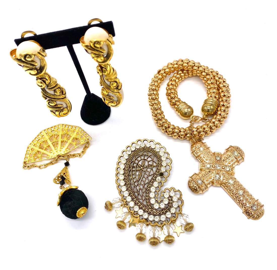 Four Piece Large Gold Tone Lot (1 of 3)