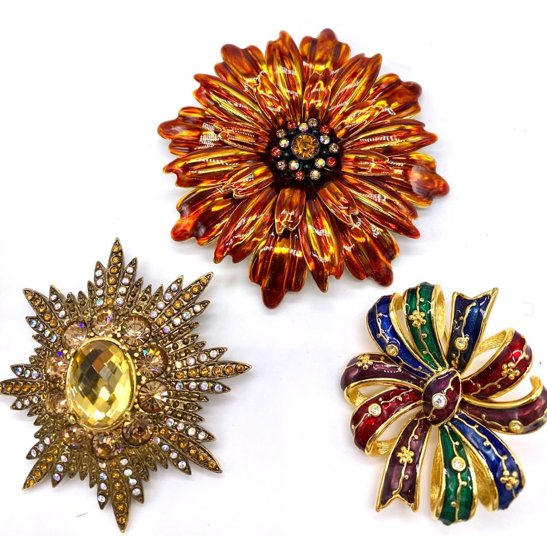 3 spectacular Joan Rivers Brooches (1 of 1)
