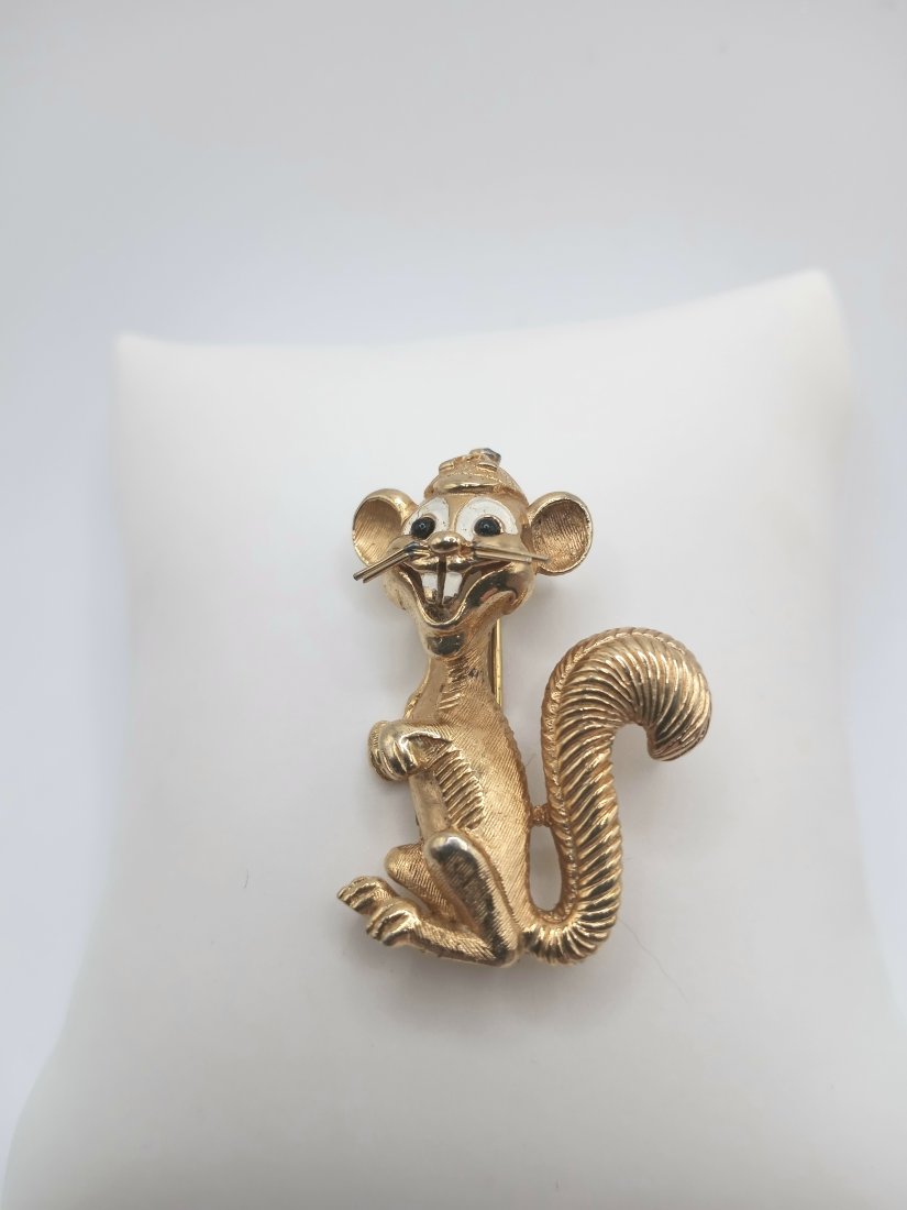 Marcel Boucher Unusual Mouse Brooch (1 of 2)