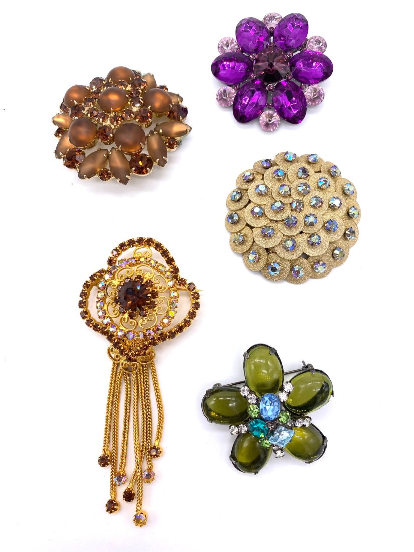 Group of Five Costume Jewelry Pins (1 of 3)