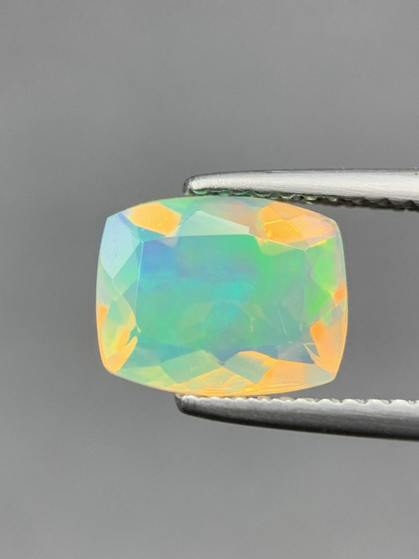 1.20 Cts Ethiopian Rainbow Fire Opal. (1 of 5)