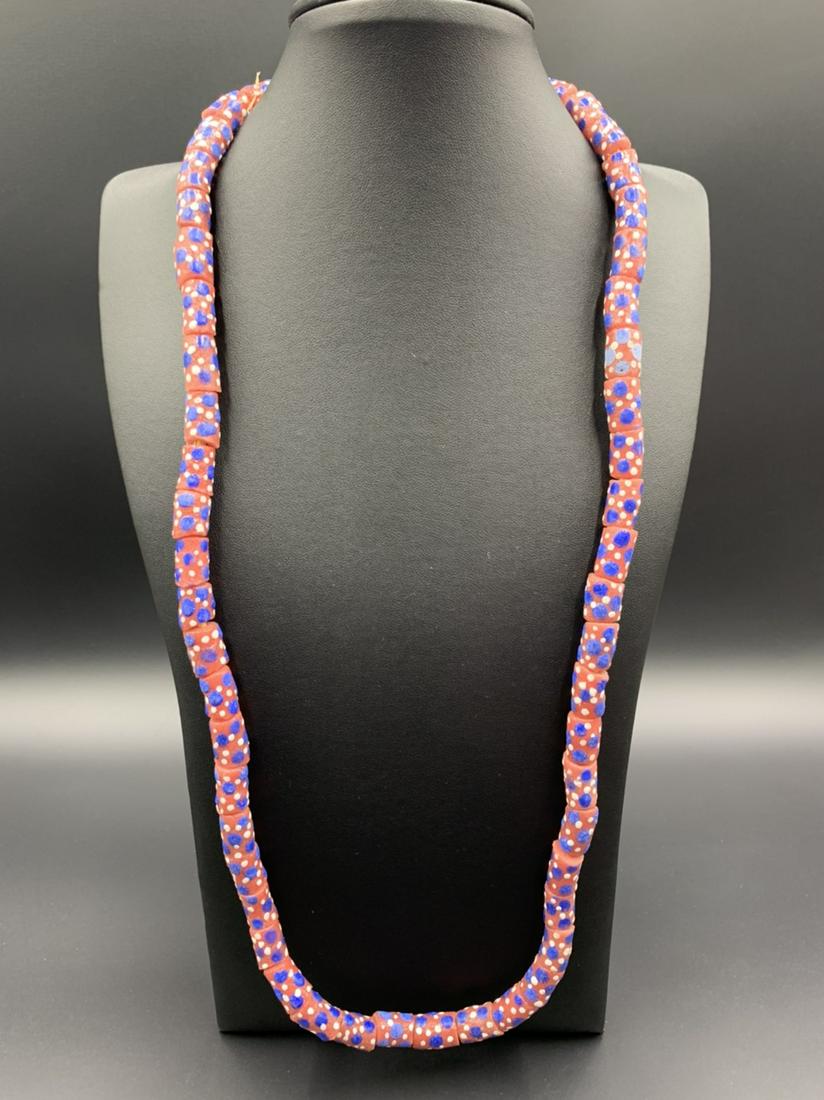 650 Cts Old African Painted Glass Beads (1 of 4)