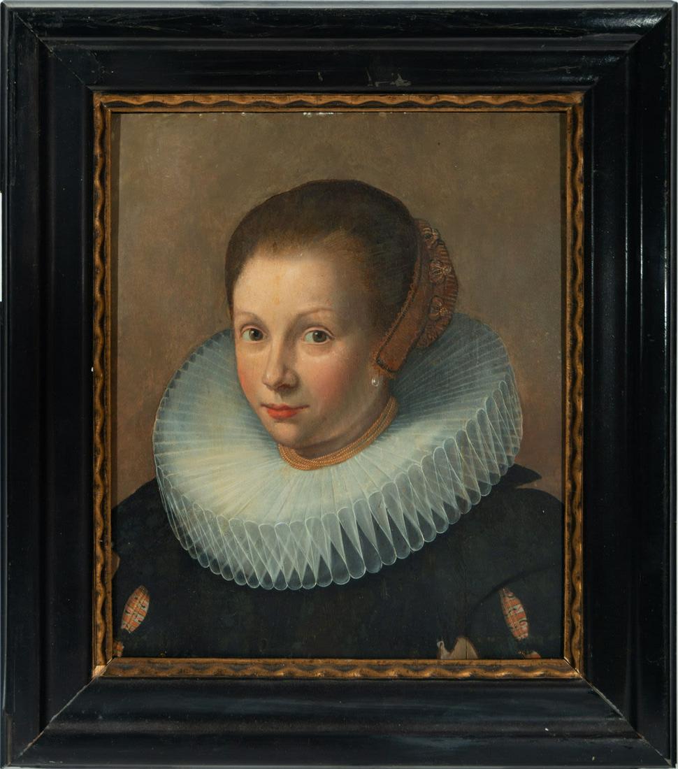Portrait of a Young Lady, Dutch school, late 16th century: Oil on board, with a label at the the back with an old attribution to Paulus Moreelse. Provenance: important private collection. Measurements: 56 x 49, table measurements (42 x 35 cm).