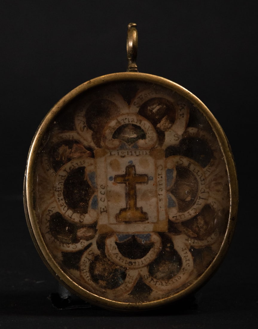 Reliance Medallion in Bronze with bones of Saints of the Church, 16th - 17th centuries (1 of 2)