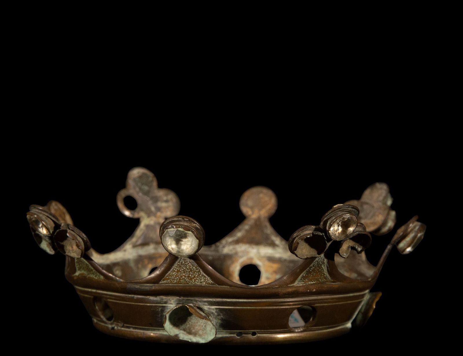 Gilt metal crown. Decorative arts, 19th - 20th century (1 of 2)
