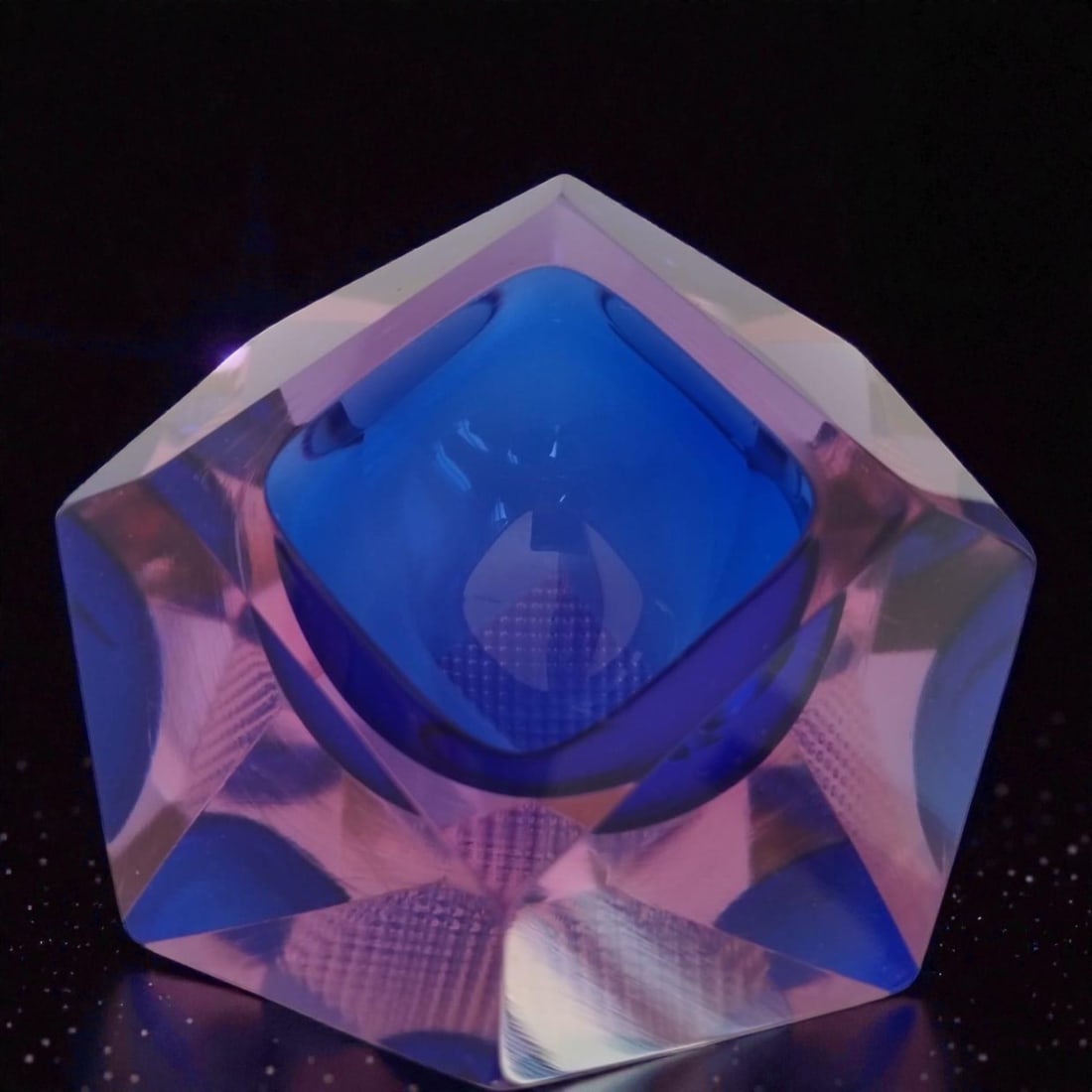 Vintage Italian Murano glass ashtray by Flavio Poli for Seguso, 1960s: Dimensions: 13 x 13 x 6 h cm