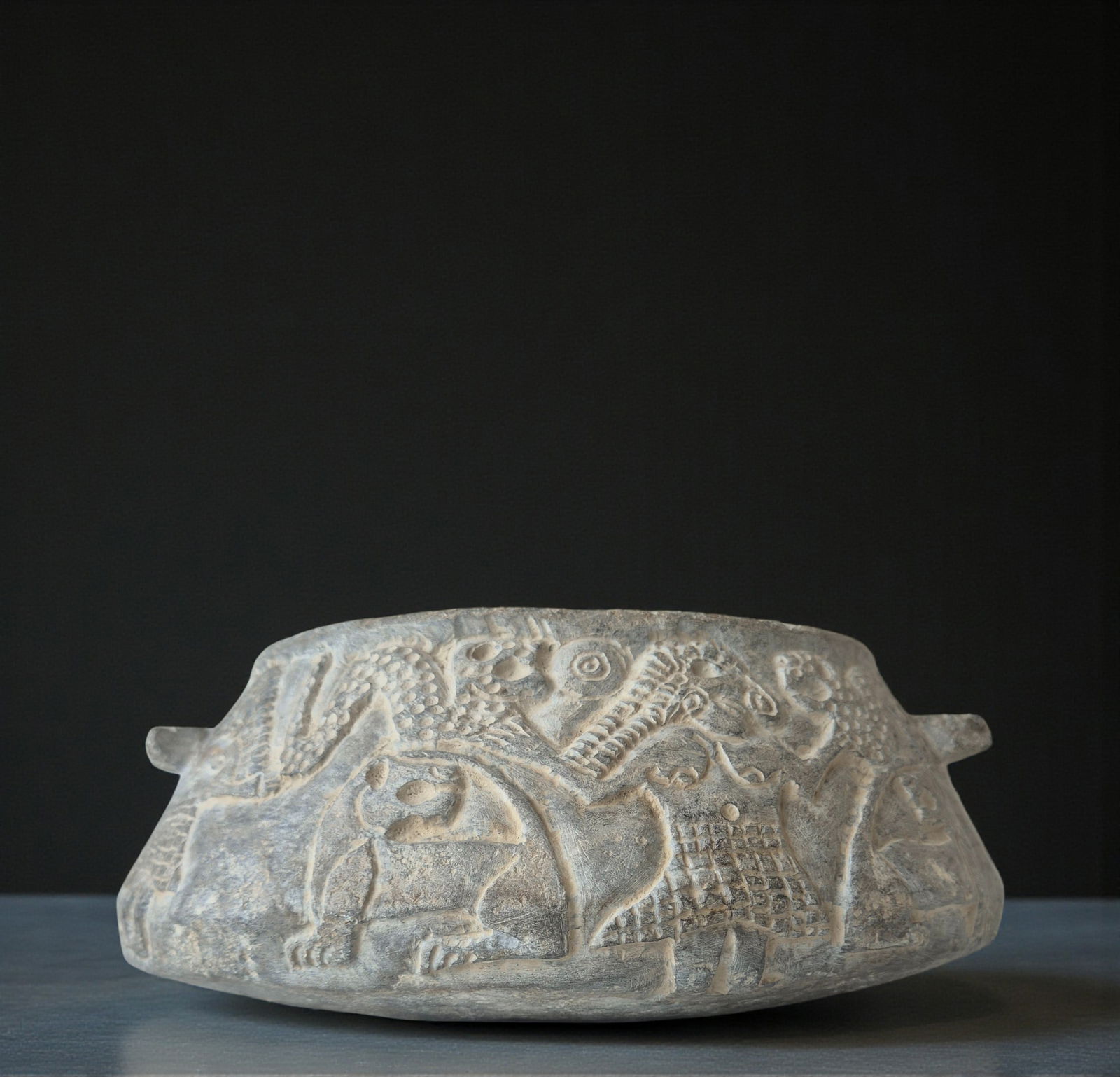 Bactrian chlorite stone bowl with man-animal combat scene (BMAC, late 3rd-early 2nd millennium BC) (1 of 1)