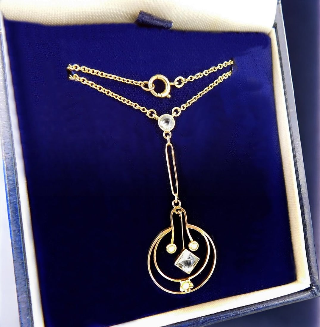 ART NOUVEAU 18 KT GOLD AND AQUAMARINE PENDANT NECKLACE (1 of 5)