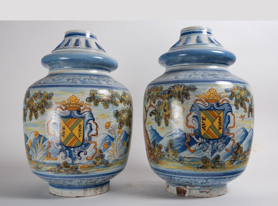 Pair of Vases Mounted on Lamps, early 20th century: Measurements: 45 x 28 x 28 cm