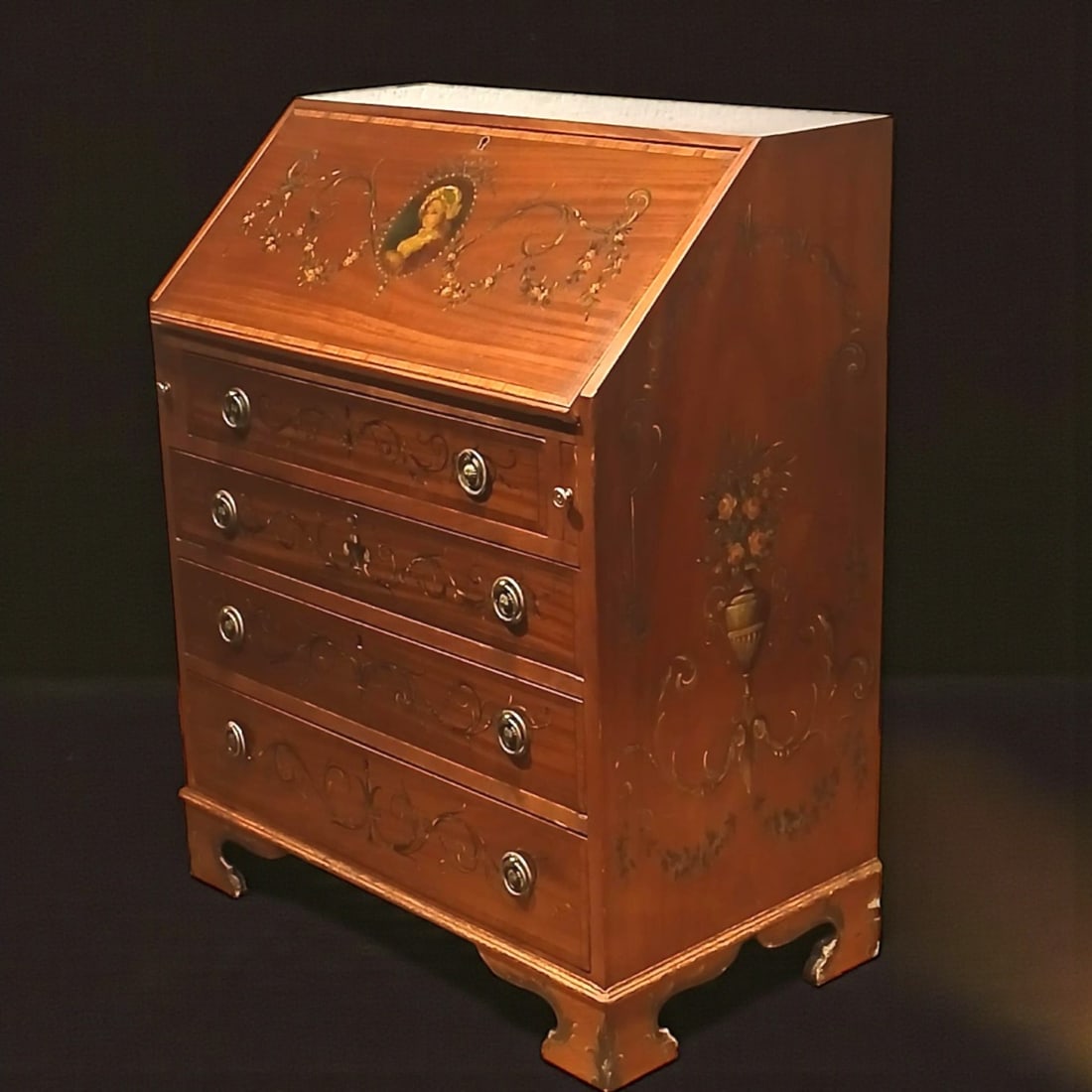 Sheraton desk in finely painted solid mahogany, England, 19th century (1 of 6)