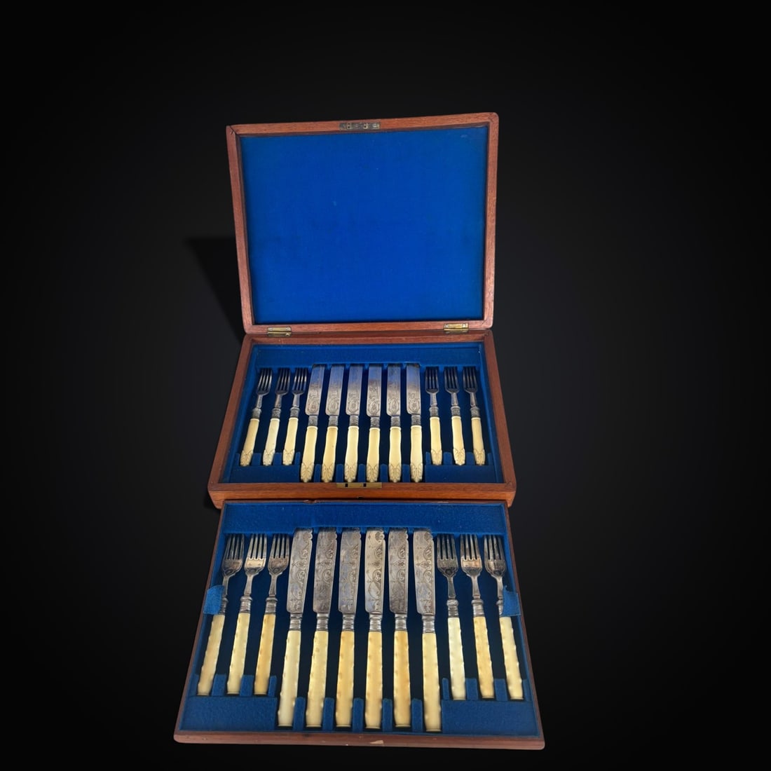 19th Century English Meat and Fish Cutlery Set (1 of 12)