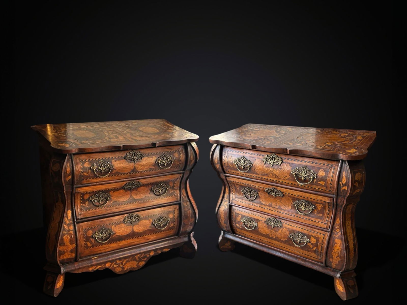 Pair of 18th-century Dutch marquetry chests of drawers (1 of 10)
