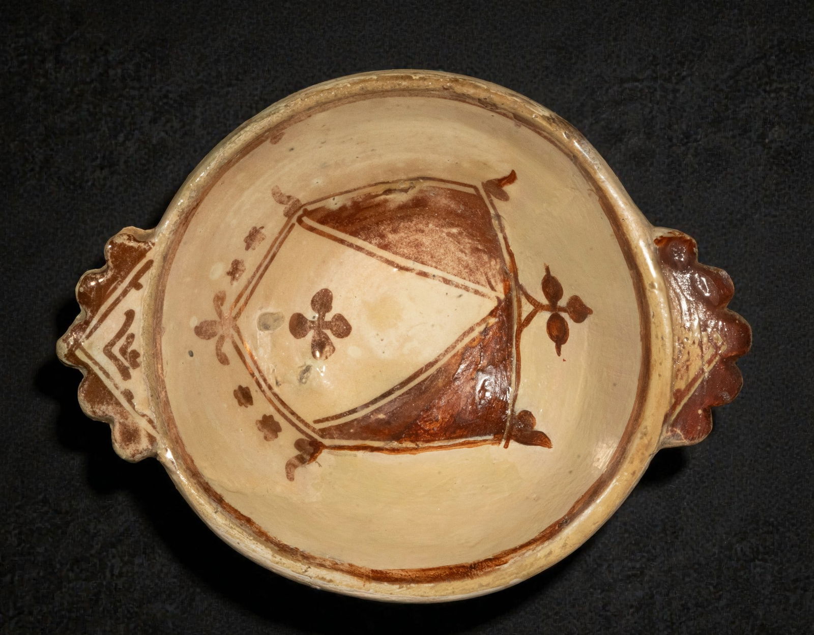 Ceramic bowl from Manises, 16th century (1 of 4)