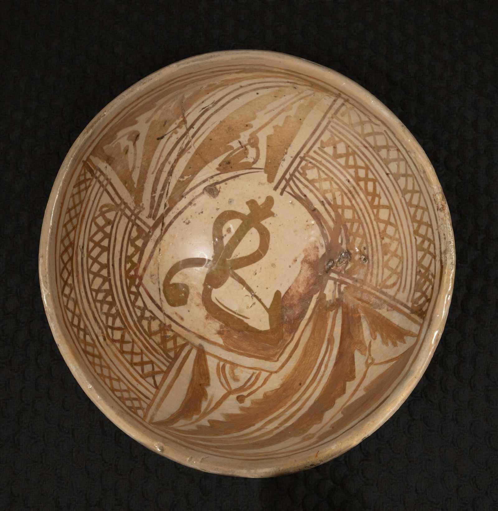 Ceramic bowl from Manises, 16th century (1 of 5)