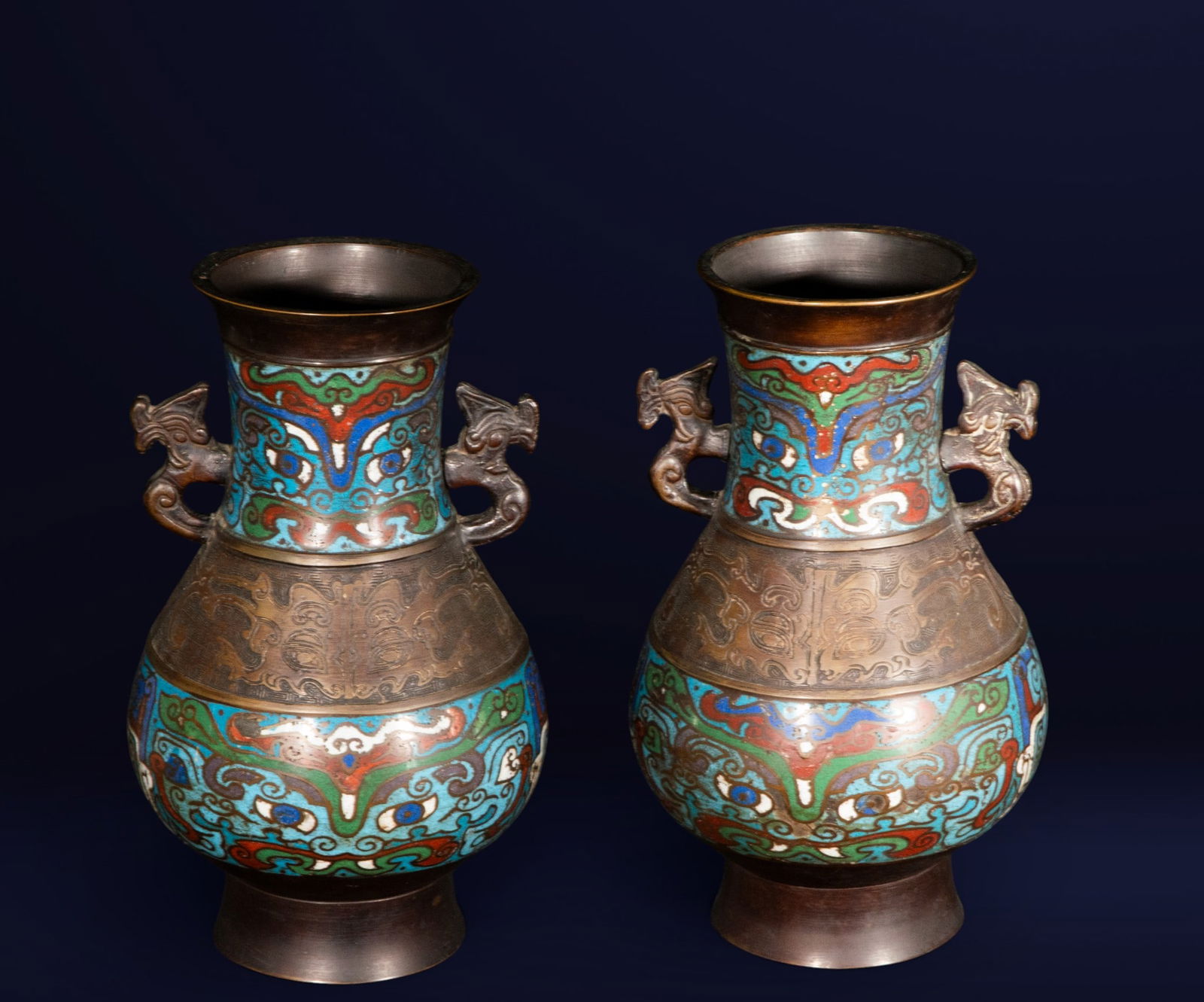 Pair of bronze and cloisonné enamel vases with stamp. Japanese school. Meiji period, 19th century. (1 of 4)