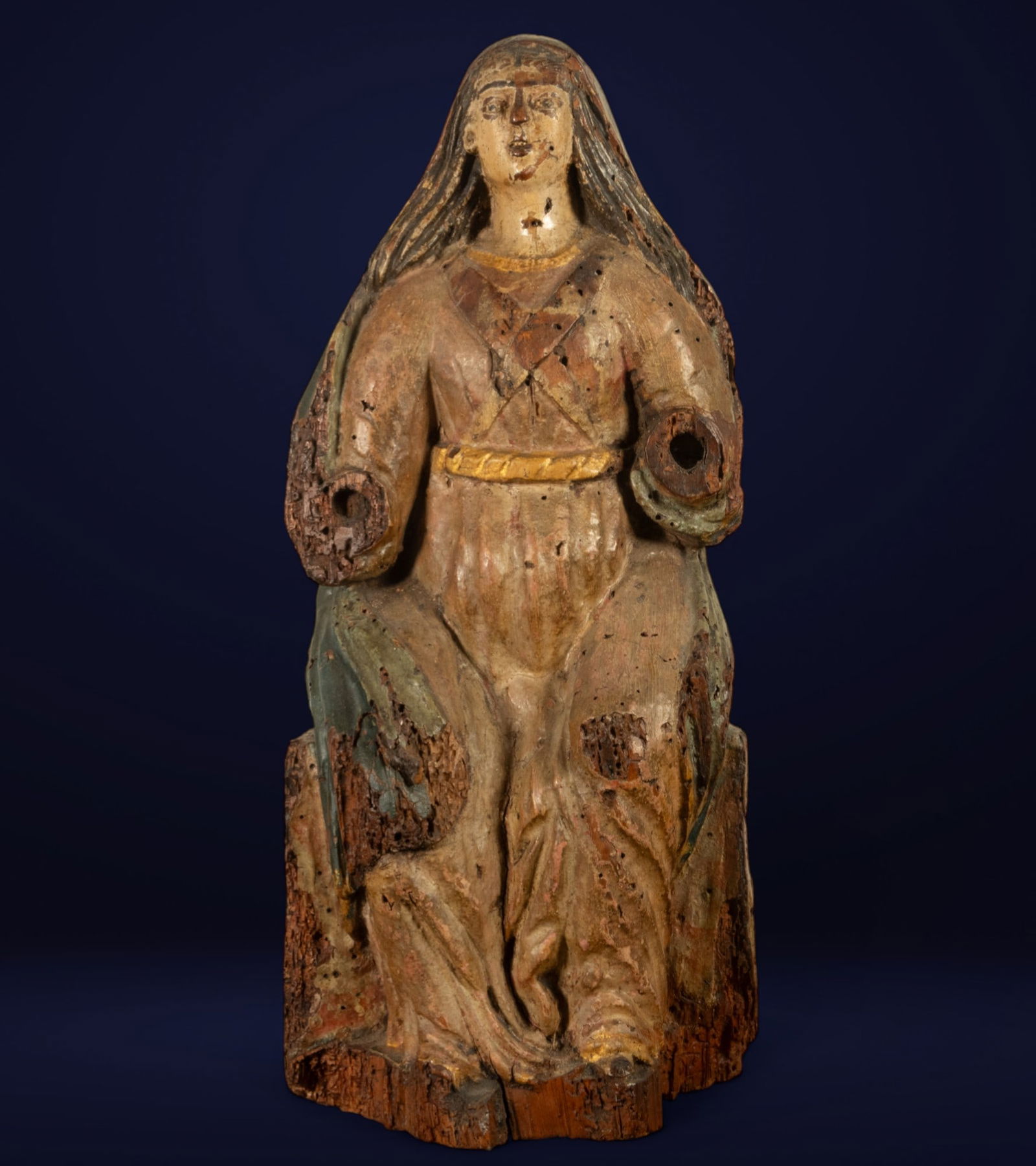 Seated Virgin. Portuguese School. 17th Century (1 of 6)