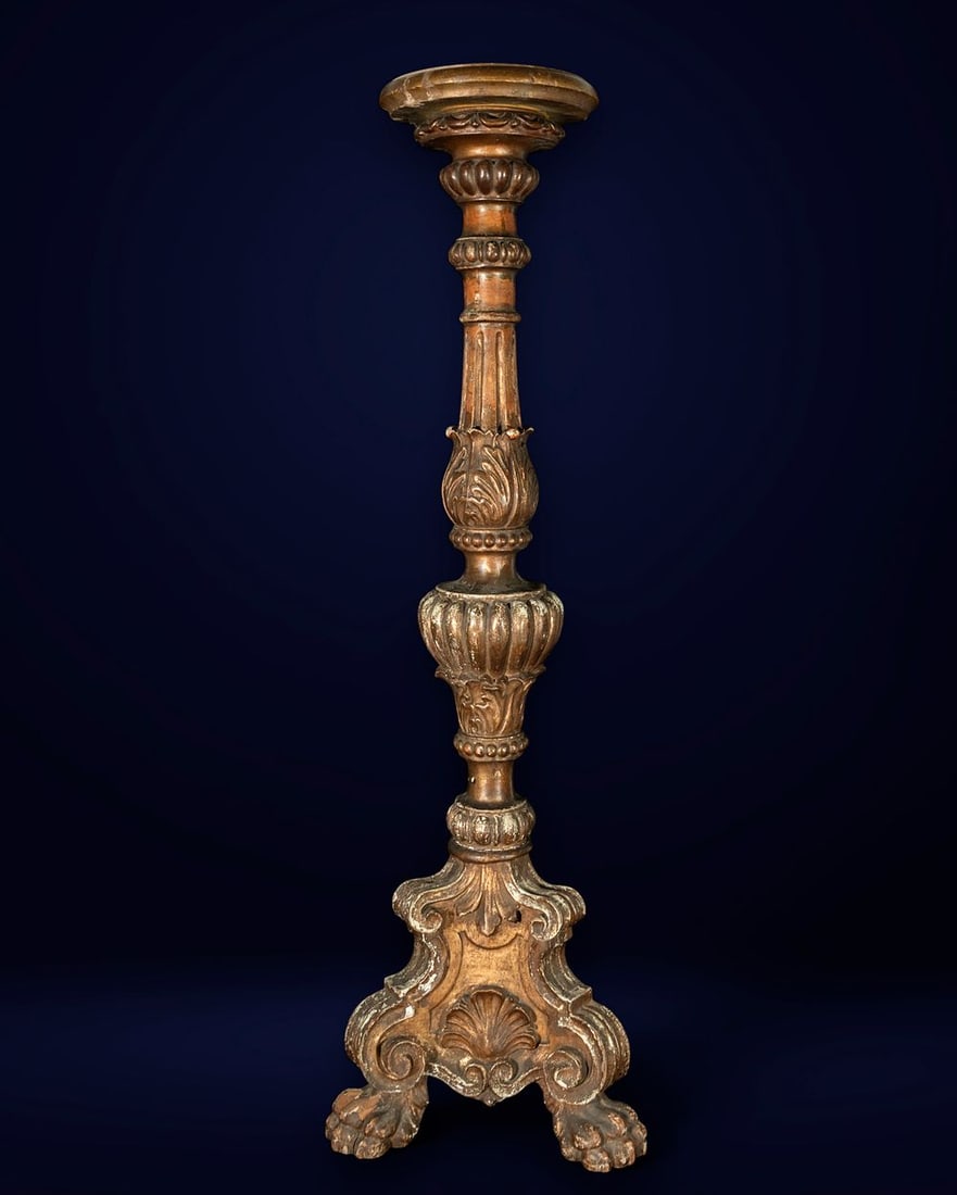 Large and decorative candle holder torch holder in gold-plated wood in the Italian Baroque style (1 of 5)