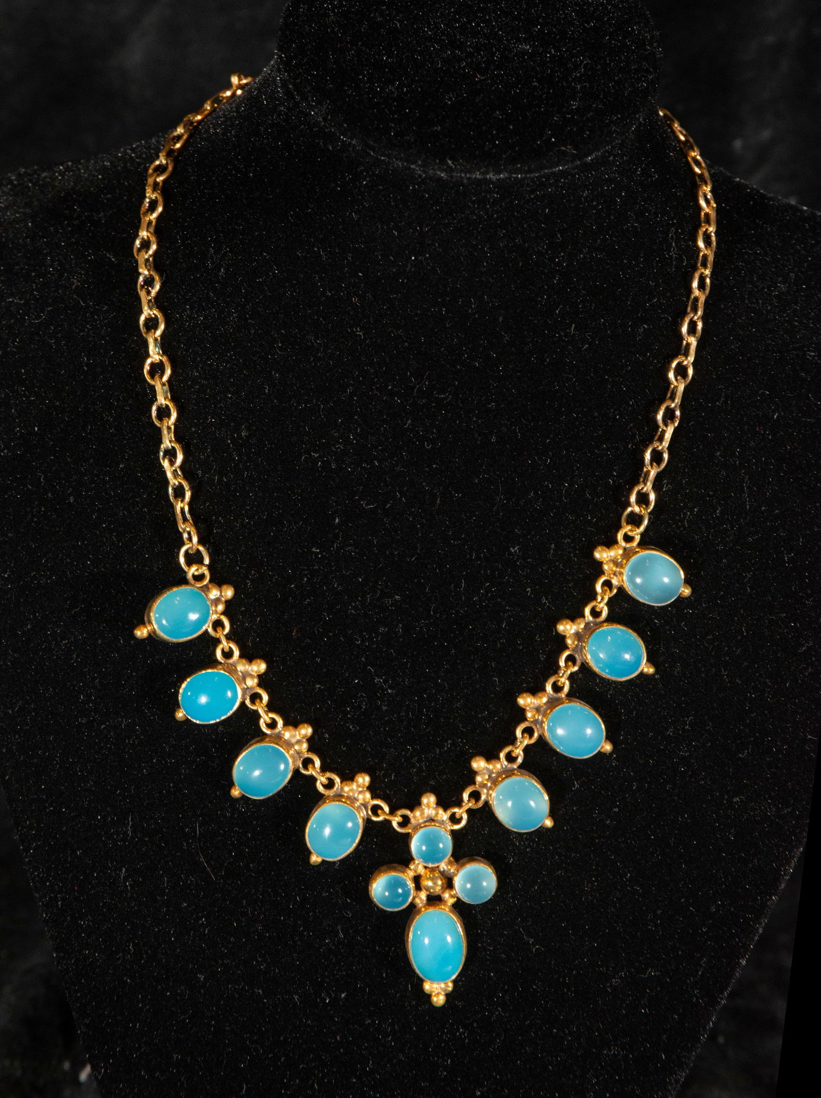 Gold-plated silver choker with blue chalcedony (1 of 2)