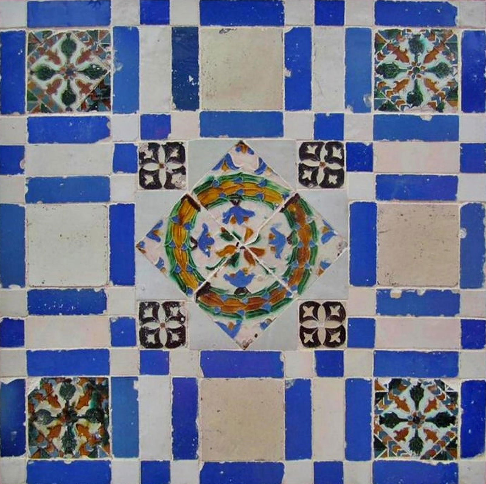 Important and rare 16th century Moorish geometric/floral composition (1 of 4)