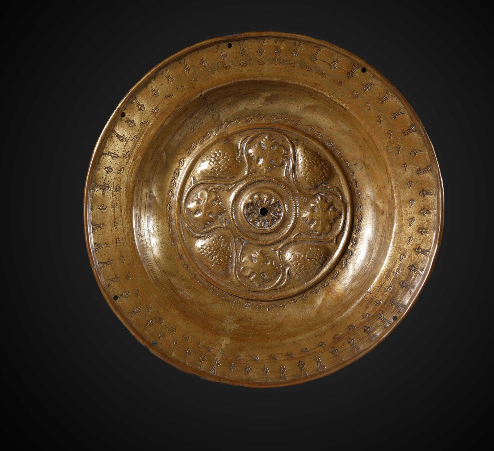 Large Alms Plate from Nuremberg, Germany, 16th/17th century (1 of 4)