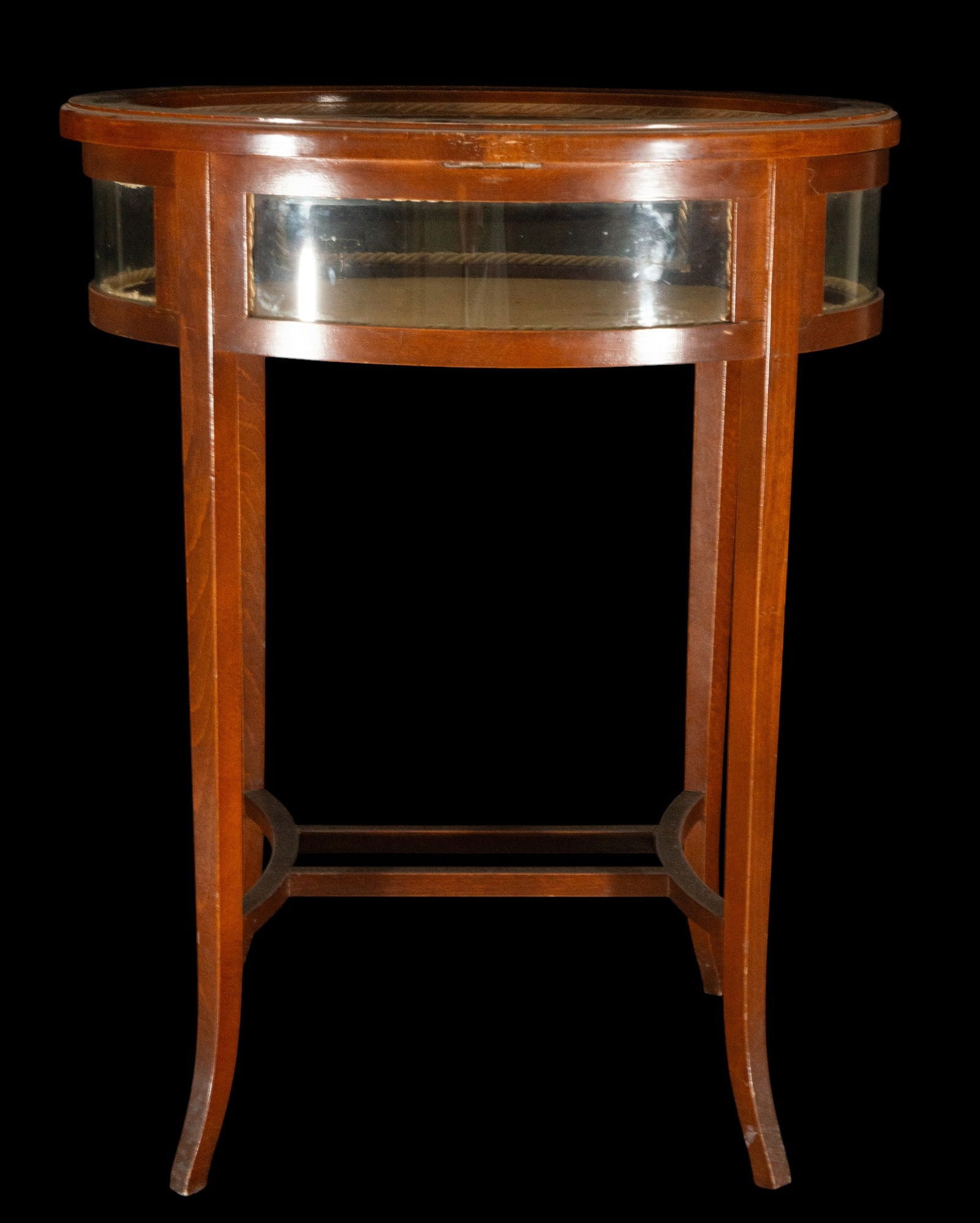 Art Deco circular display table. French School. 20th century. (1 of 3)