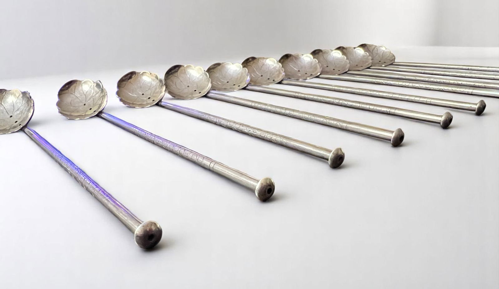 Exceptional 215.55g set of 11 Vietnamese 900 Sterling Silver Opium Pipes - Vietnam - Hue - Communism (1 of 8)