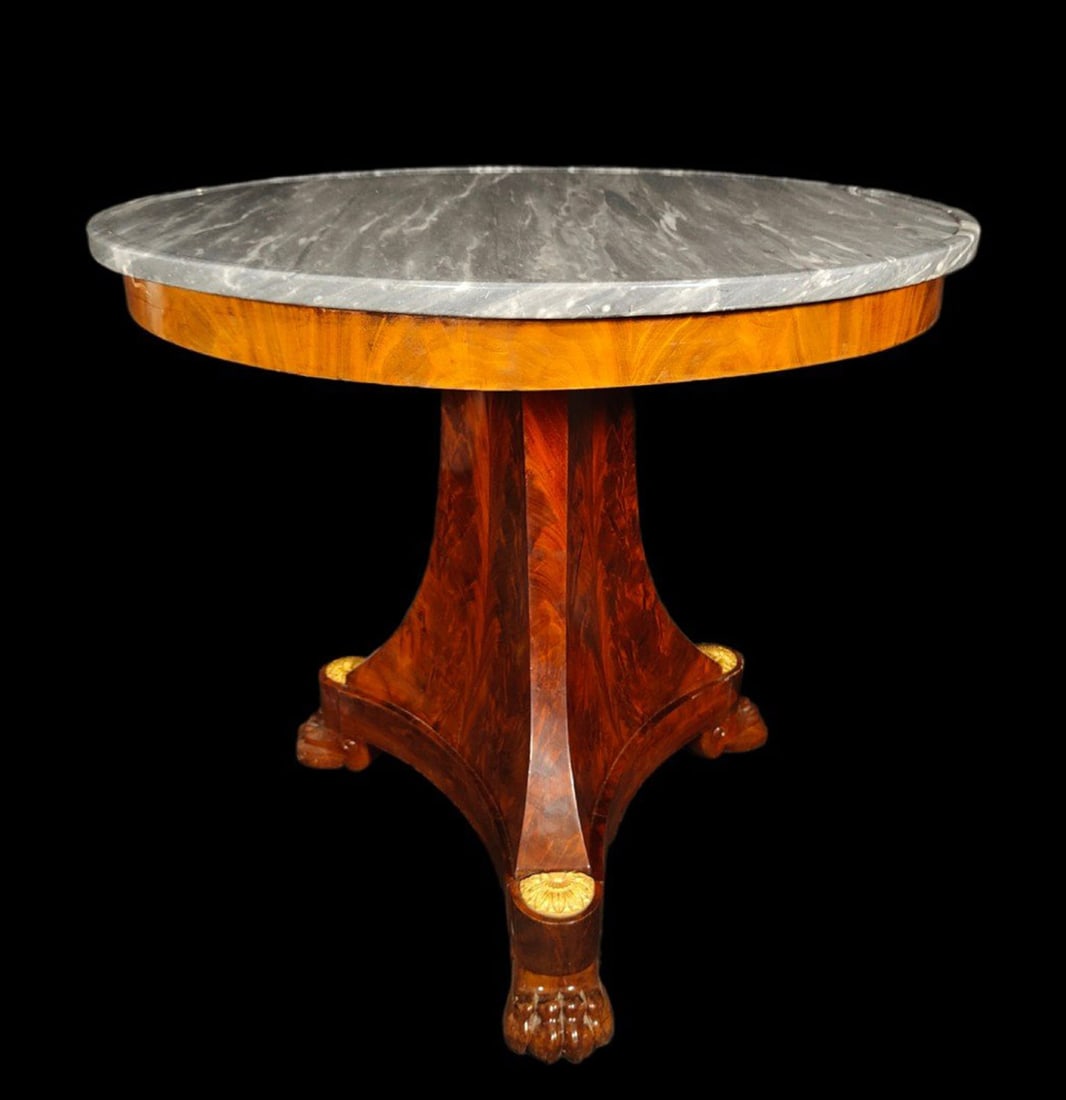 French Gueridon or Side Table in Mahogany and Gilt Bronze, 19th Century: MEASURES: 81 CM DIAMETER AND 74 CM HIGH
