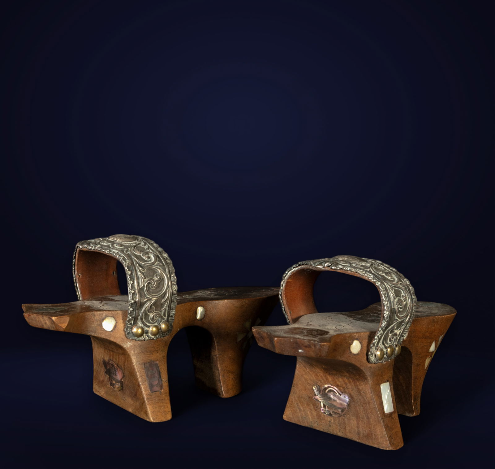 Ottoman dance shoes with mother-of-pearl inlay, Ottoman Empire, 19th century: Carved wood and mother-of-pearl. Measurements: 13 x 20 x 10 cm.