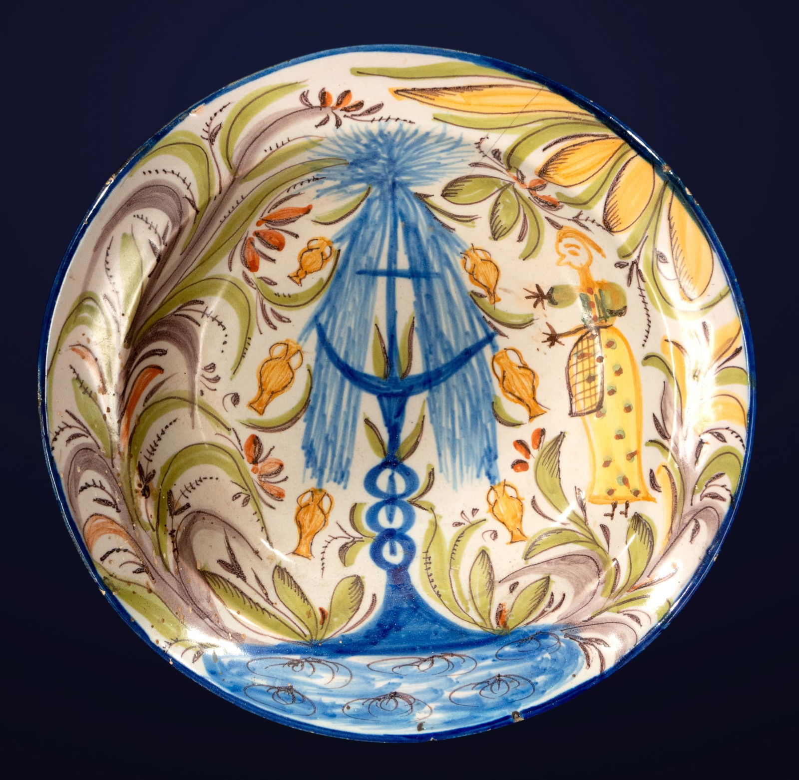 Ceramic plate from Manises. Valencian School. 19th century. (1 of 3)