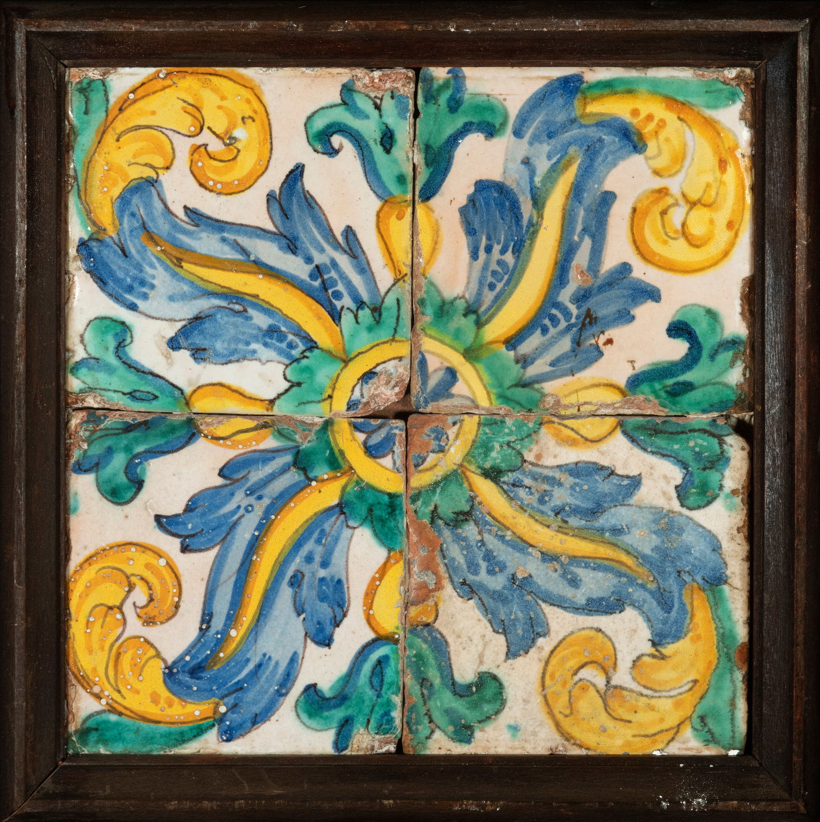Group of 4 Manises tiles, 18th century (1 of 4)