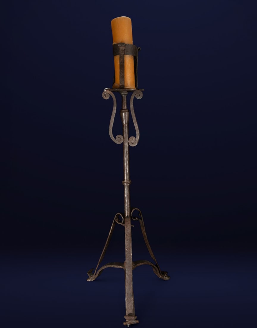 Spectacular Iron Axe Holder in the Italian Veneto Renaissance style, 18th century (1 of 5)