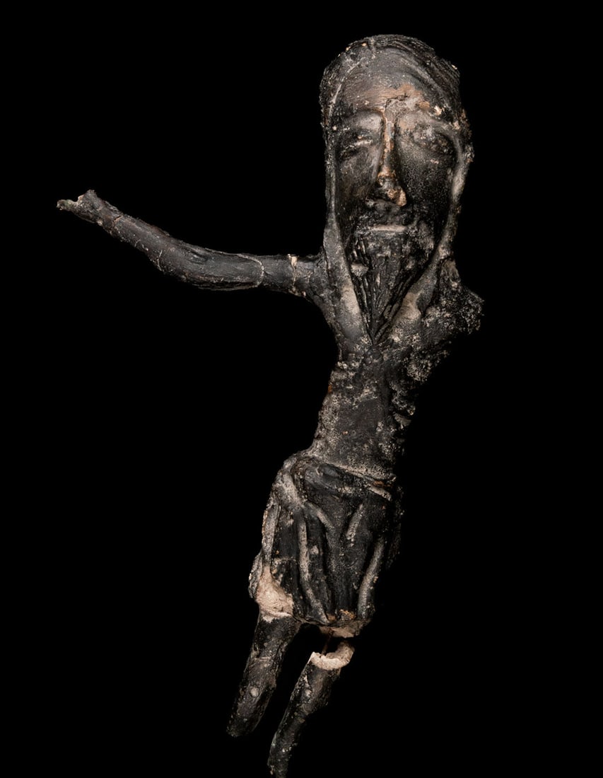Paleochristian style Christ in fired clay, following Visigothic models, possibly XIX-XX century (1 of 3)