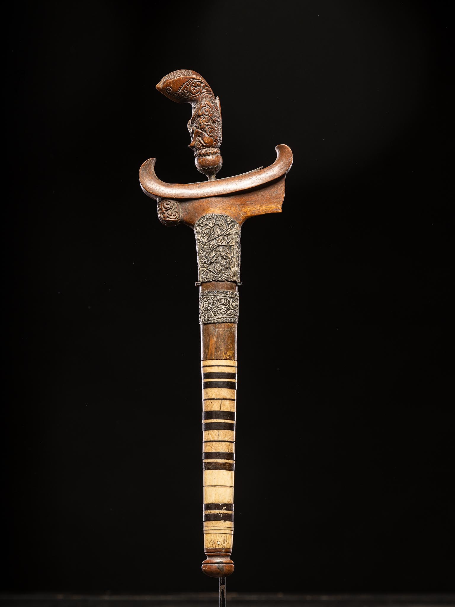 Indonesian dagger. Indonesia, 20th century (1 of 5)