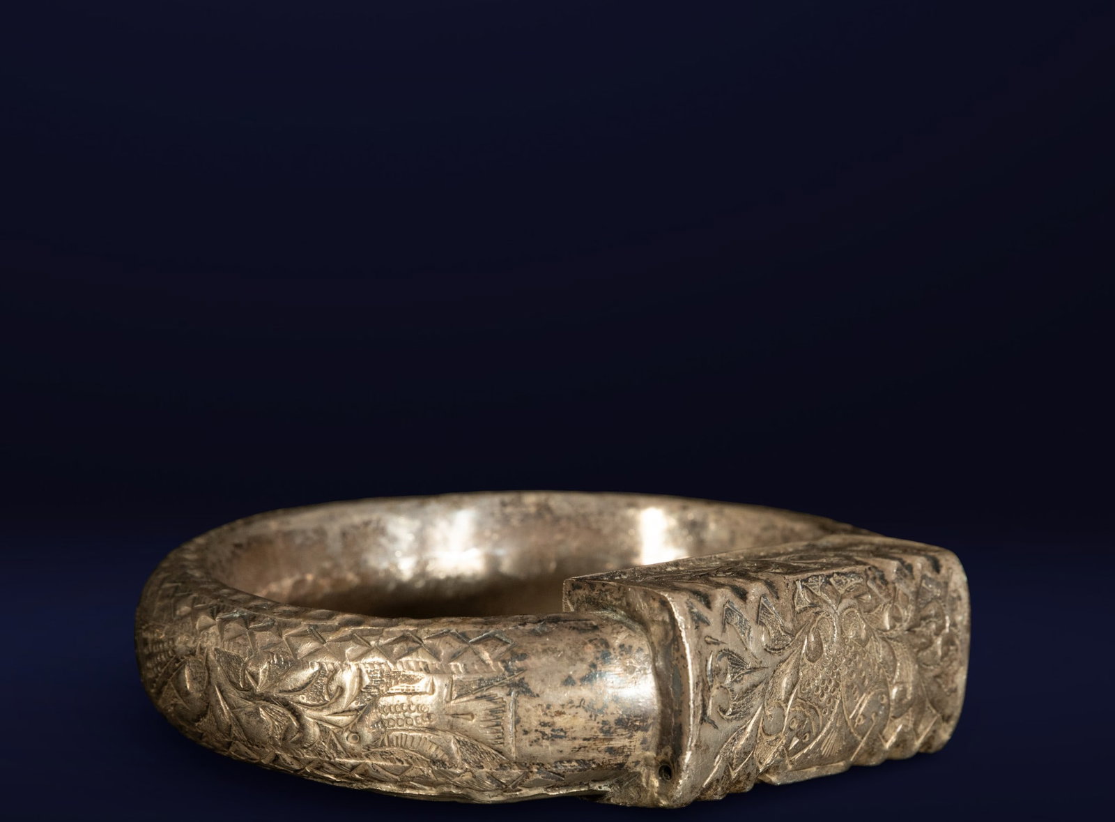 Rare Russian Caviar Tray, possibly silver-plated, from the 19th century: Weight: 285g and dimensions: 13 x 13 x 4 cm