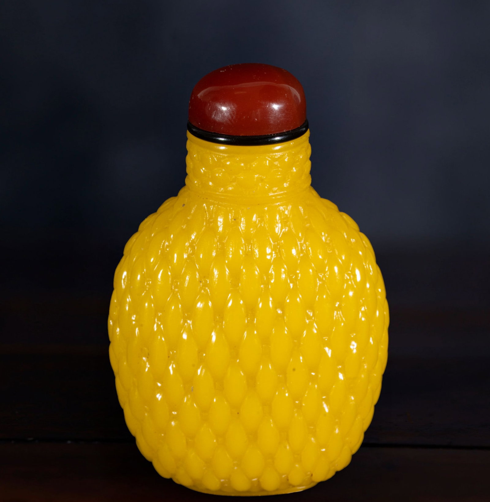 Exquisite Imperial Chinese Snuffbox in 19th Century Peking Crystal: Provenance: important private collection of Asian art, before 1970. Measurements: 6.5 x 4 cm.