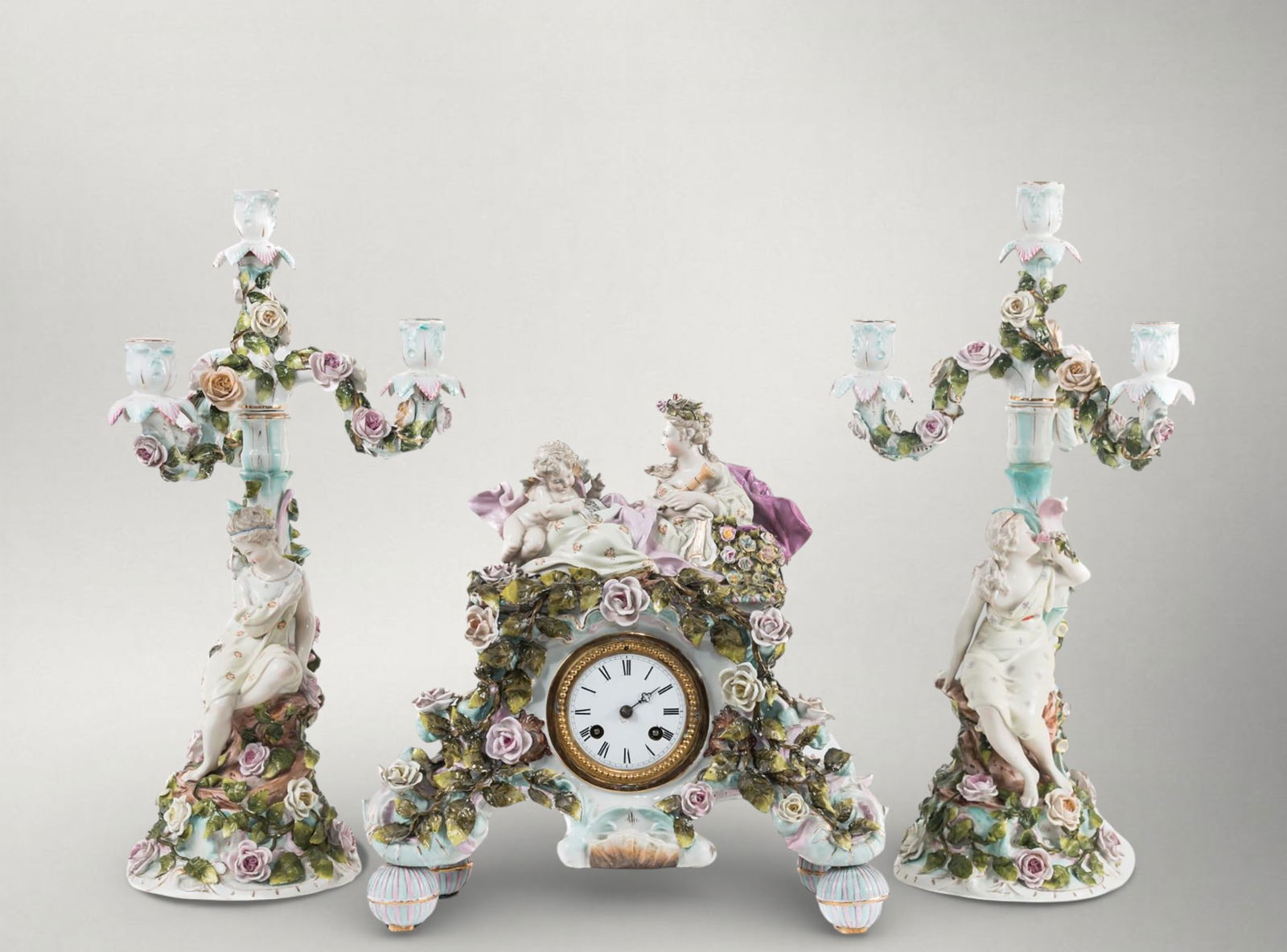 Mantel clock with garnish. Saxony. 19th century (1 of 7)