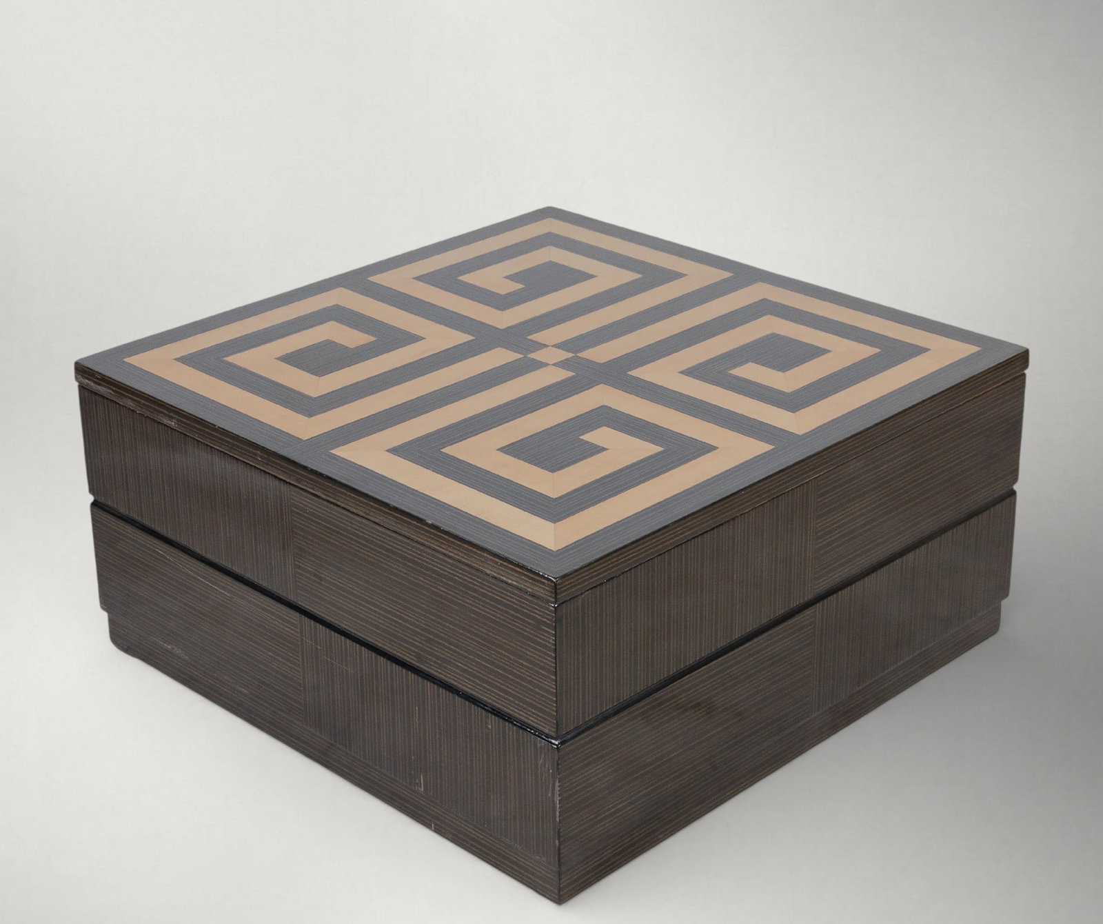 Coffee table with a drop-leaf top. Art Deco design. 20th century. (1 of 5)