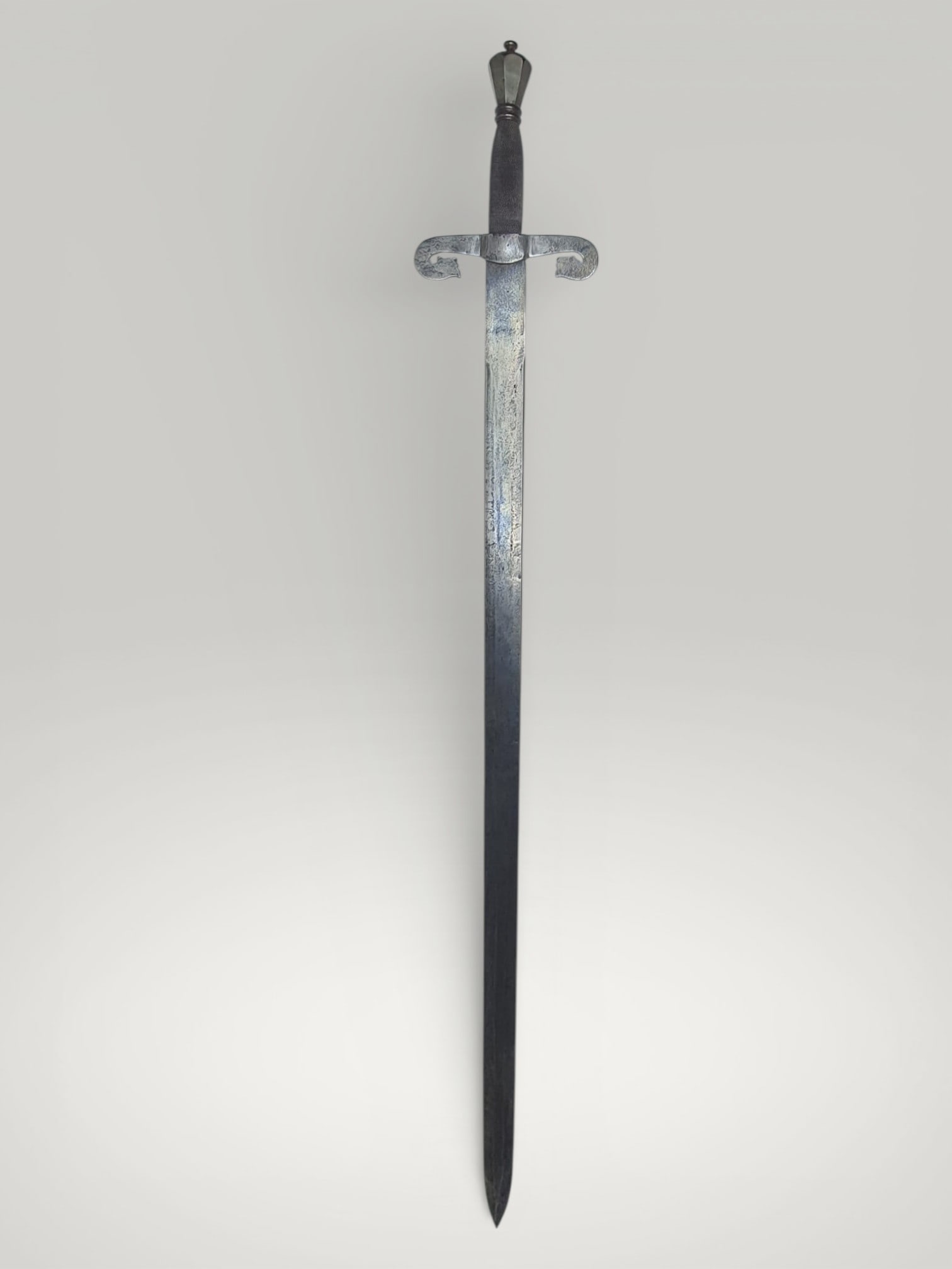 Neo-Renaissance sword from the 19th-20th century: 115 cm, 86 cm the sheet