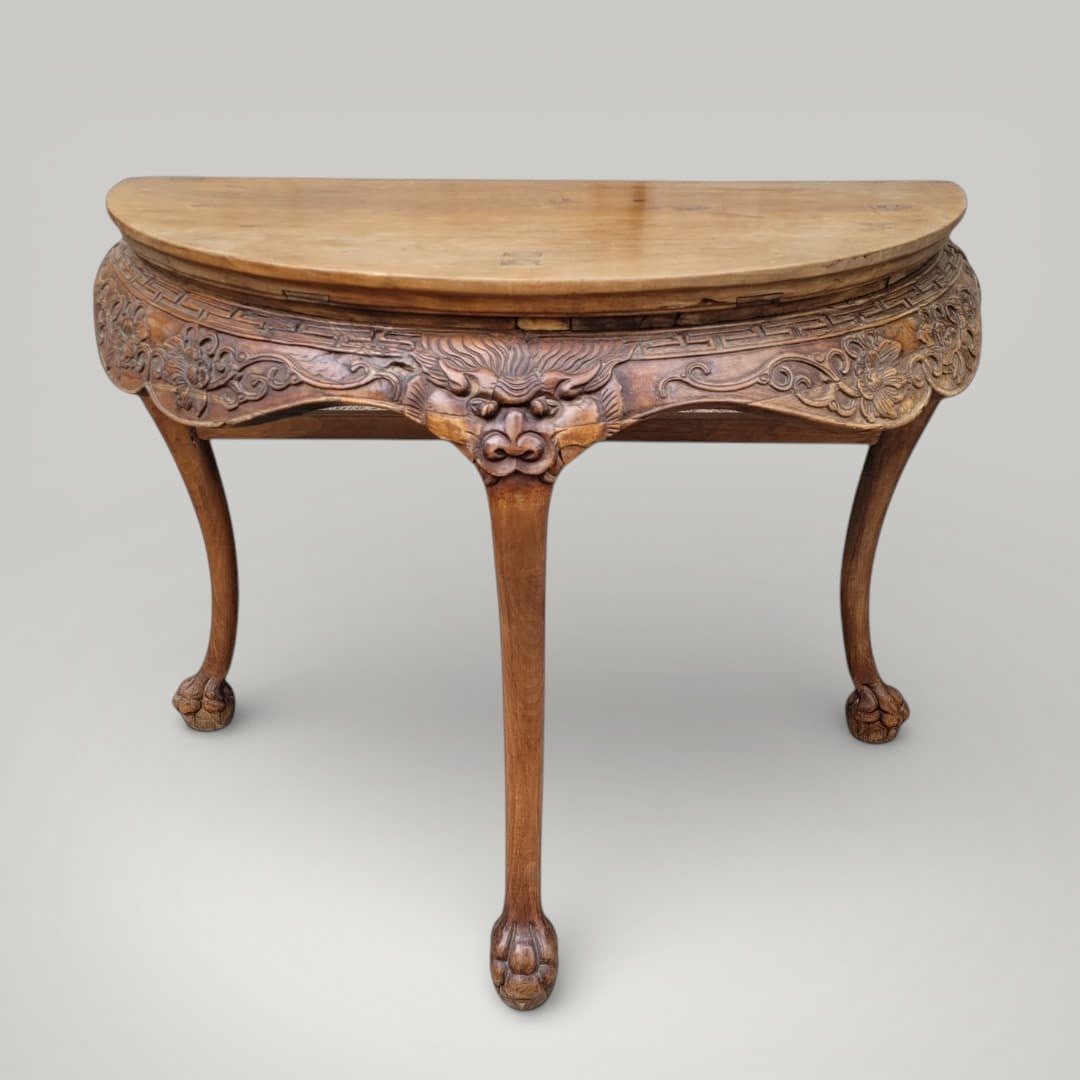 Chinese wooden console table, Qing dynasty. 19th century (1 of 2)