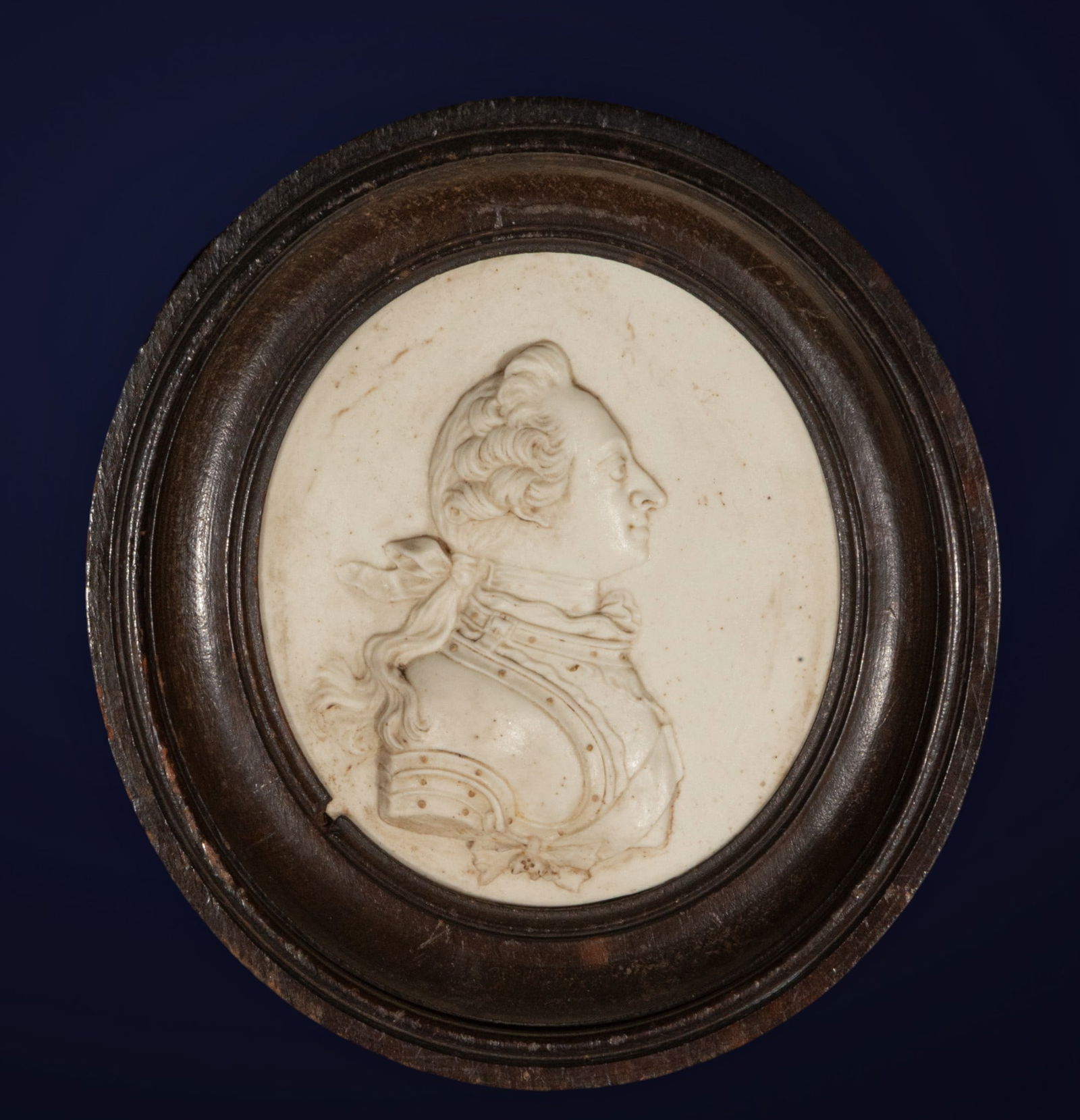 Decorative portrait of Louis XVI of France in carved stone, 18th century, Neoclassical work (1 of 3)