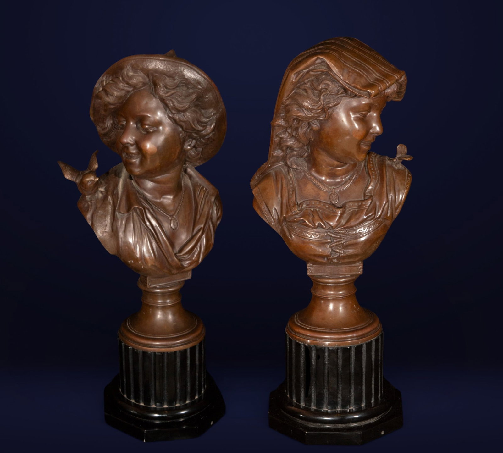 Pair of bronze busts with birds, French School, 19th Century (1 of 10)