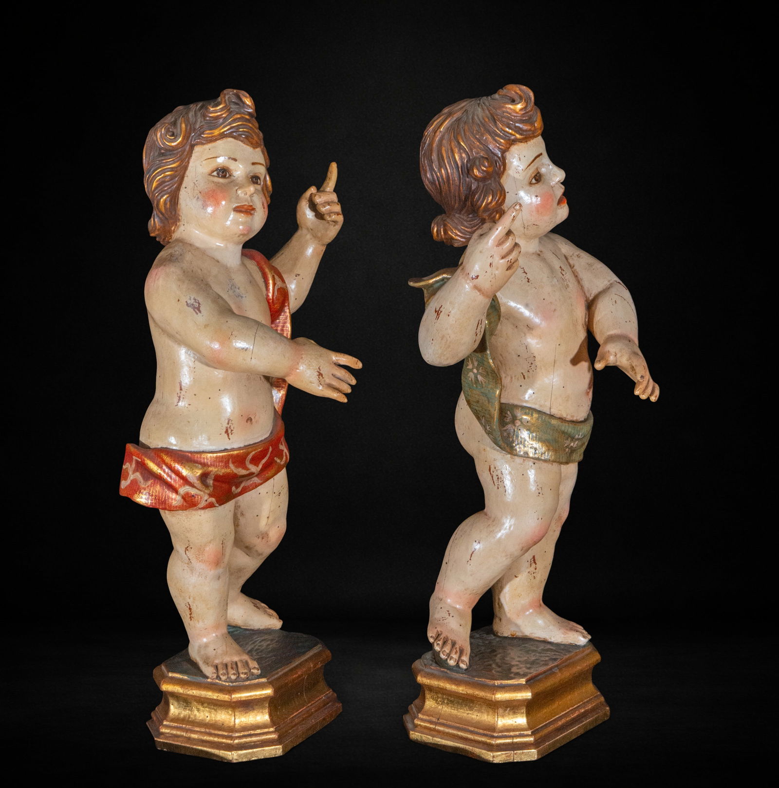 Pair of angels, mid-20th century (1 of 5)