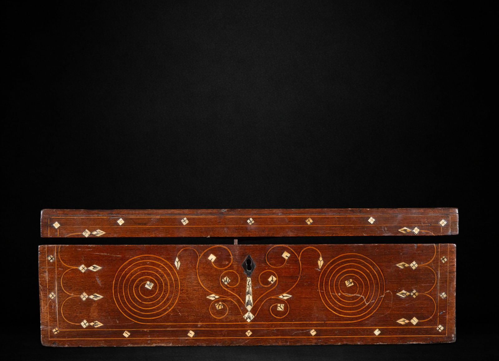 18th Century Hispano-Arabic Box in Rice Inlay (1 of 6)