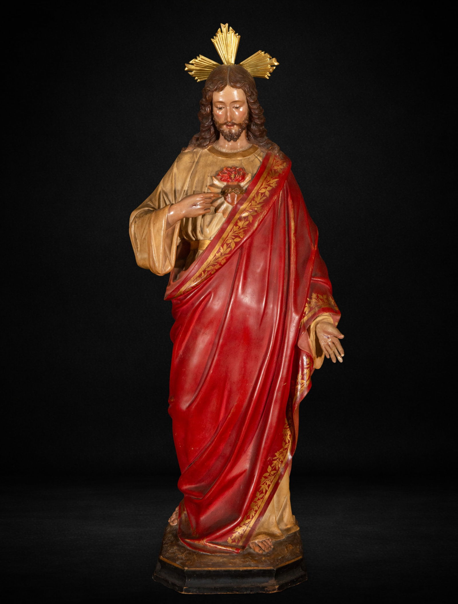 Sacred Heart of Jesus Olot 19th century: Sacred Heart of Jesus Olot, first period, measures 87 cm x 32 cm x 32 cm