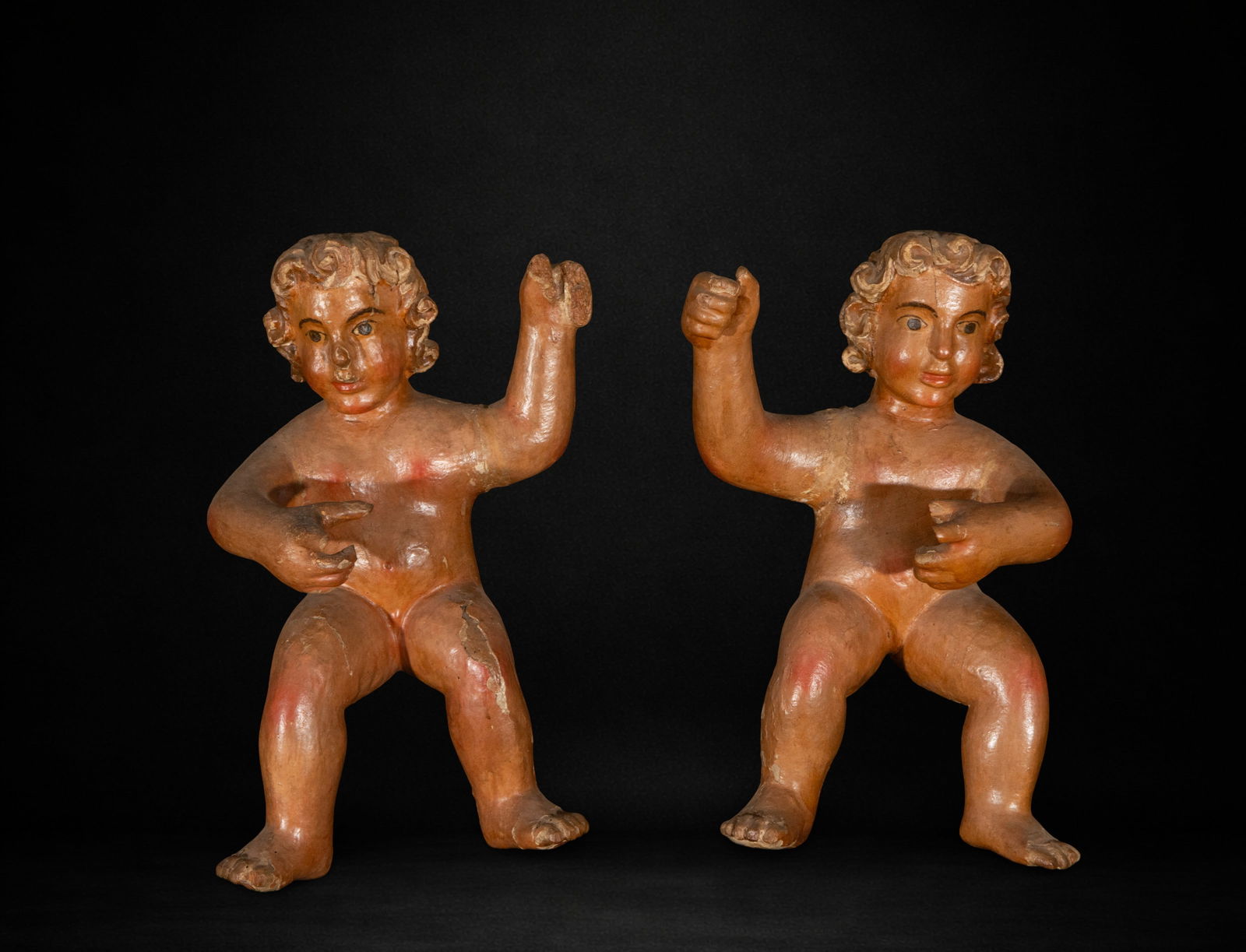 Pair of little angels from the 17th century (1 of 3)