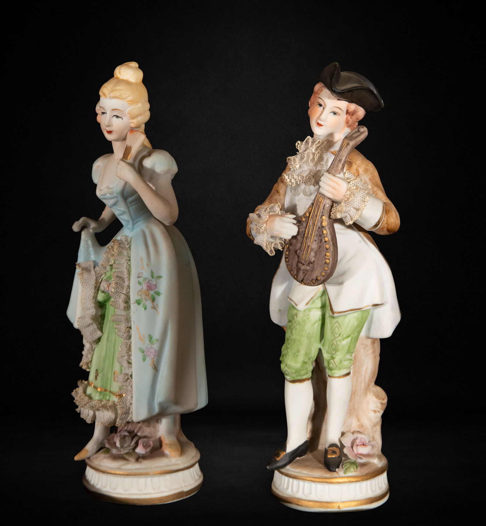 Pair of porcelain figurines (1 of 3)
